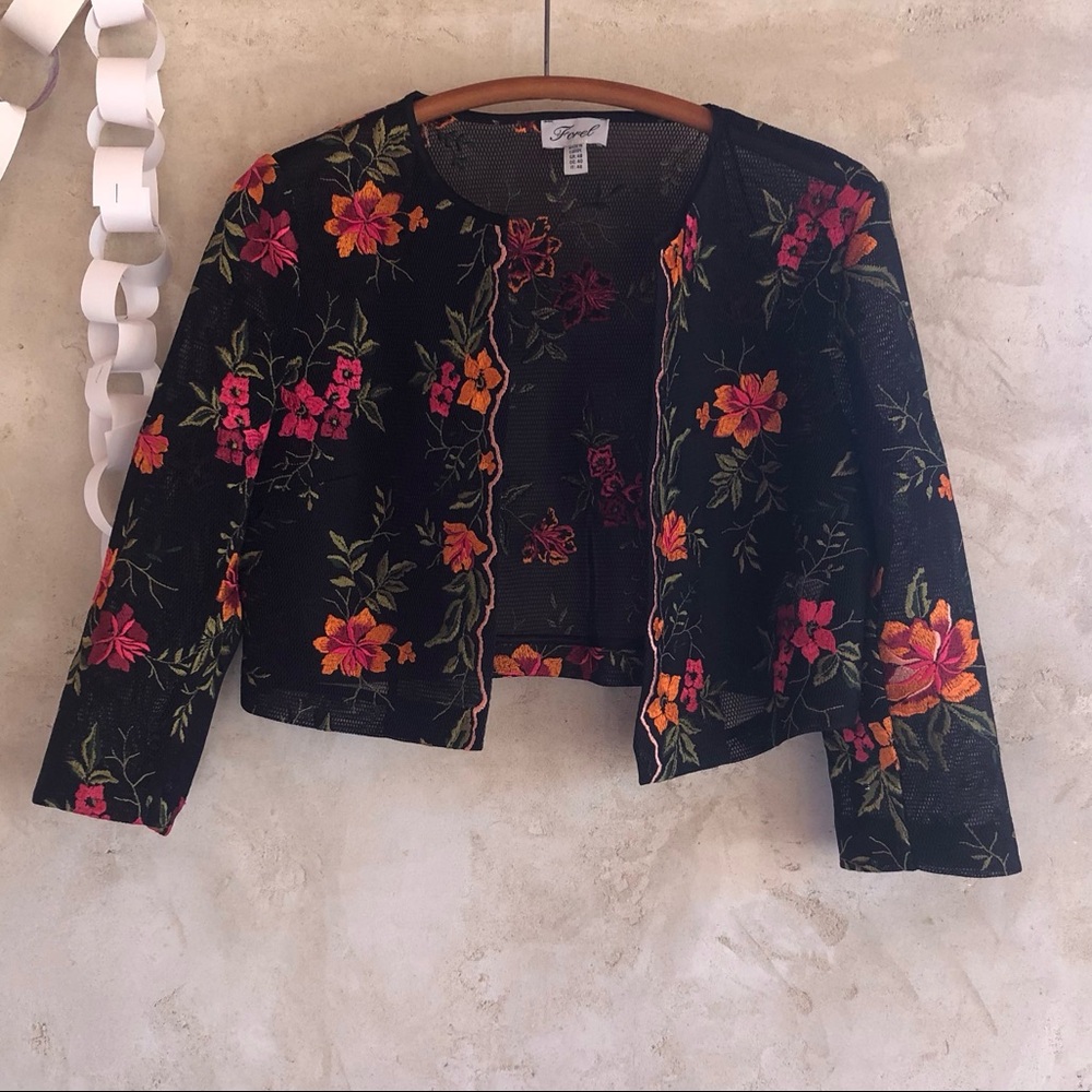 Cropped Mesh Jacket - Picture 2 of 8
